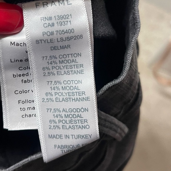 Frame La skinny de jeanne black jeans size 27 - Picture 4 of 6